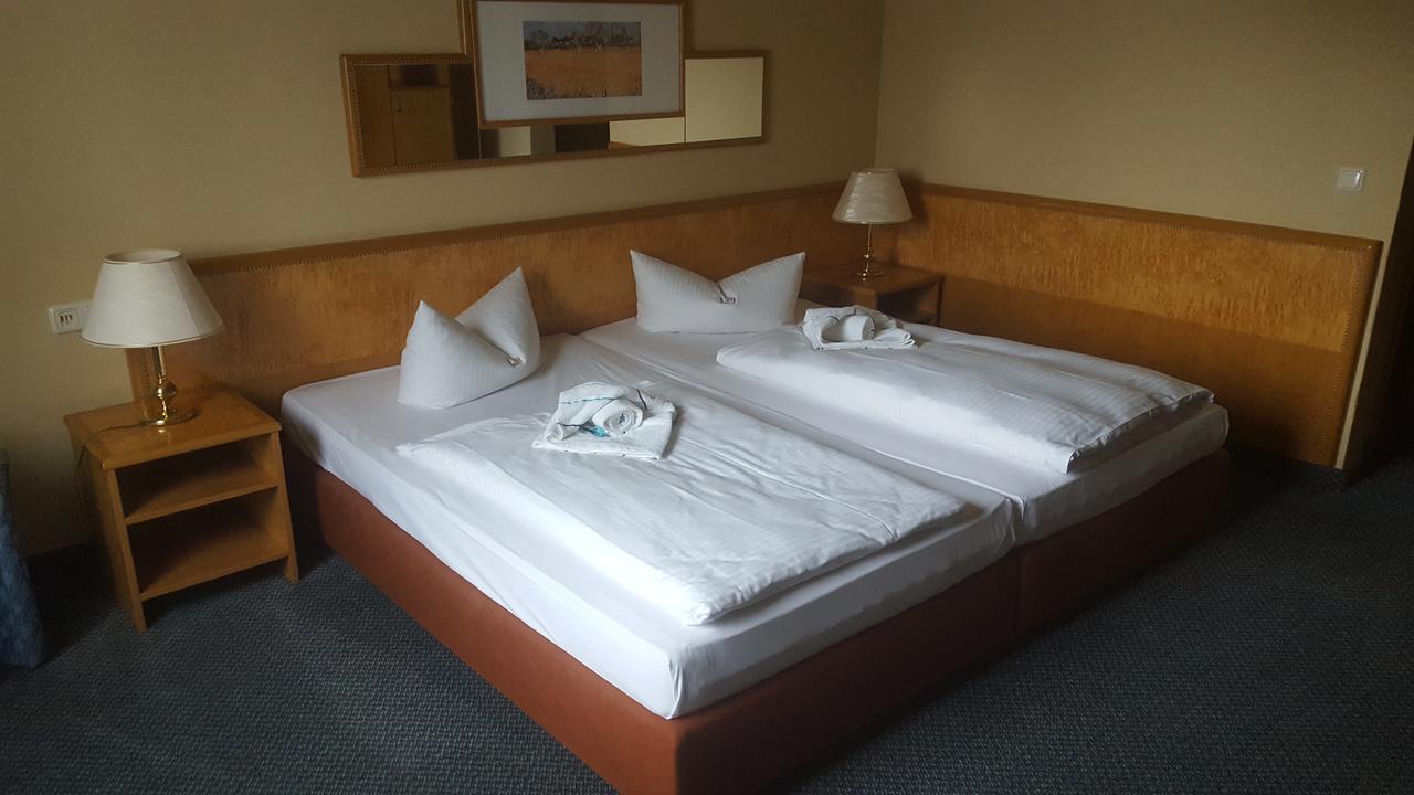 Hotel Ziegenkrug Schweriner Tor Pampow Ngoại thất bức ảnh